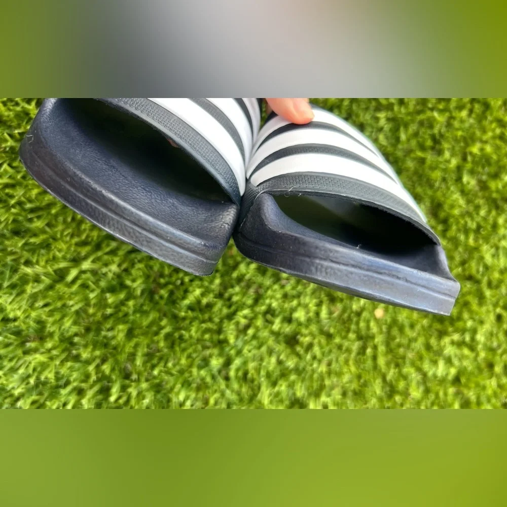 Adidas Adilette Black‎ and White Shower Slides in Excellent Condition SZ 7 COMFY